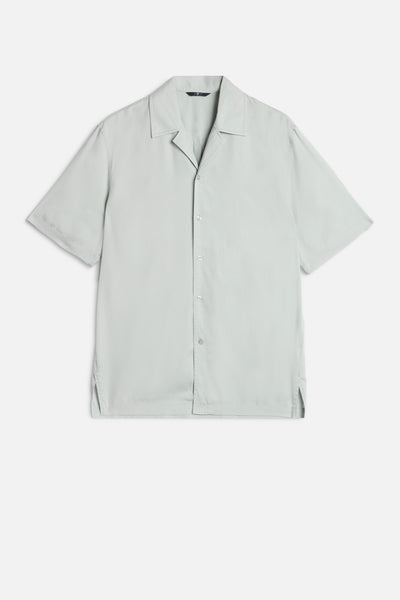 SHORT SLEEVE CAMP SHIRT in Fluid Dusty Blue