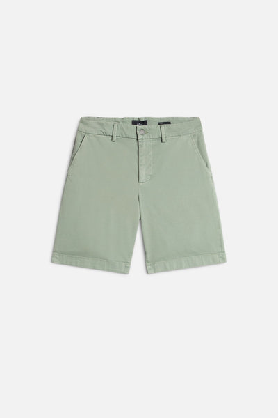 CHINO SHORT in Luxe Performance Sateen Leaf